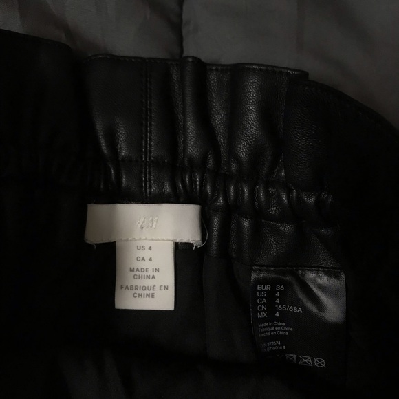 H&M Drawstring Paper Bag Faux Leather Skirt - Picture 4 of 5